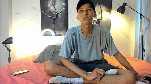 AQUARIUS x online show from November 4, 2025, 12:48 pm