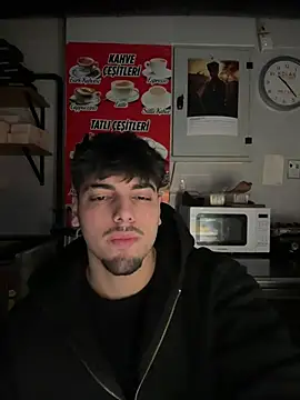 emir343475 online show from February 20, 2026, 7:25 pm