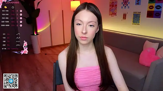 Snapshot of Yasmin_Kass chatting on April 28, 2026, 6:40 am Yasmin Kass online show from April 28, 2026, 6:40 am