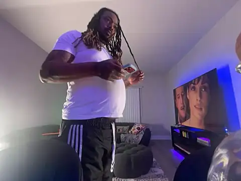 Snapshot of ICECREAMSHOW chatting on October 27, 2025, 5:33 am ICECREAMSHOW online show from October 27, 2025, 5:33 am