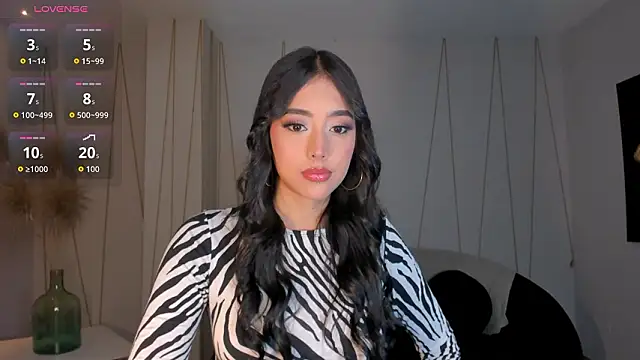 ScarlettBlaze  online show from February 25, 2026, 12:15 pm