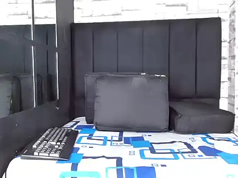 Snapshot of pether_hairy chatting on November 2, 2025, 11:18 pm pether hairy online show from November 2, 2025, 11:18 pm