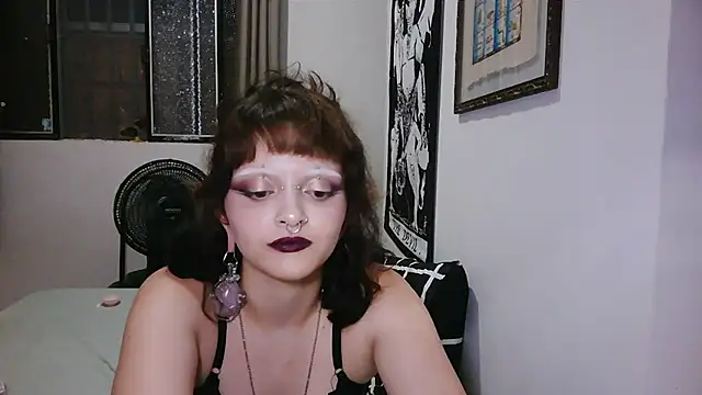 Snapshot of demonnus chatting on January 15, 2026, 3:11 am demonnus online show from January 15, 2026, 3:11 am