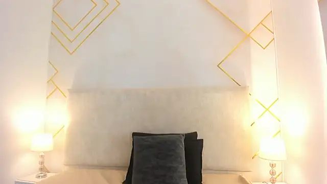 Martinaa Garcia online show from February 16, 2026, 7:21 pm