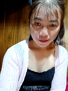 Snapshot of omai-ngot chatting on October 22, 2025, 12:16 pm omai-ngot online show from October 22, 2025, 12:16 pm