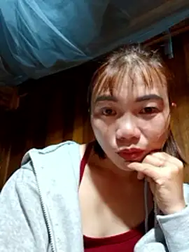 Snapshot of omai-ngot chatting on November 4, 2025, 2:49 pm omai-ngot online show from November 4, 2025, 2:49 pm