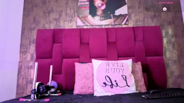 Snapshot of camila__bouzas chatting on February 21, 2026, 11:55 am camila bouzas online show from February 21, 2026, 11:55 am