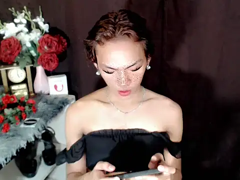 HaileyPresly online show from June 1, 2026, 2:19 pm