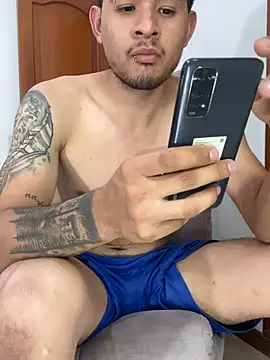 Snapshot of Rivera13xxx chatting on April 8, 2026, 5:18 am Rivera13xxx online show from April 8, 2026, 5:18 am