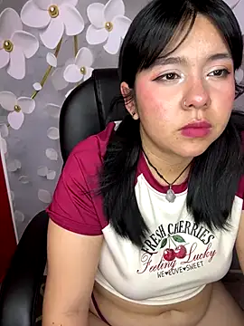 Snapshot of _Bella_7 chatting on November 2, 2025, 2:47 am Bella 7 online show from November 2, 2025, 2:47 am