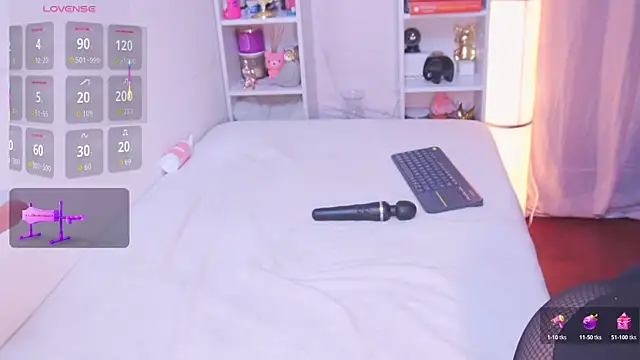 ElodieRousse  online show from April 12, 2026, 11:32 pm