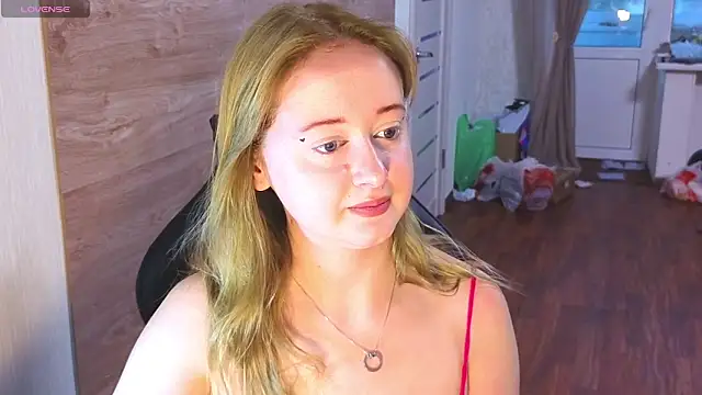 sofiy milashka999 online show from October 23, 2025, 3:28 am