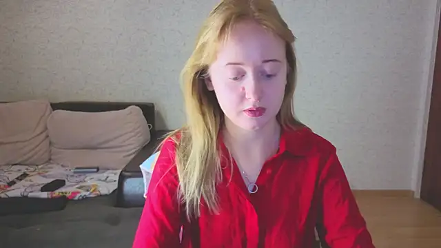 sofiy milashka999 online show from November 11, 2025, 4:07 pm