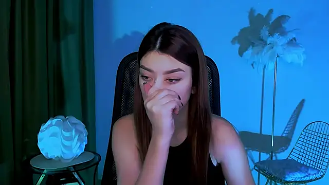 AnaSteisher online show from December 5, 2025, 2:25 pm