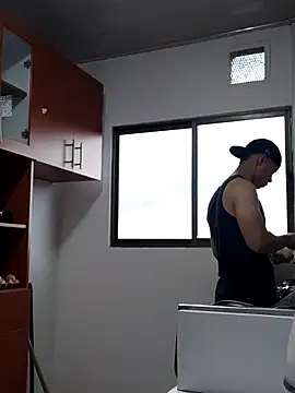 Snapshot of Carlomorelo chatting on October 25, 2025, 10:04 pm Carlomorelo online show from October 25, 2025, 10:04 pm