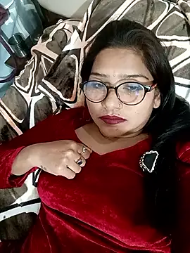 Vanshika1432 online show from November 15, 2025, 2:42 am