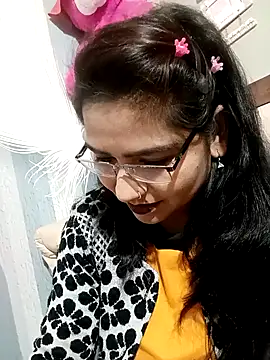 Vanshika1432 online show from December 20, 2025, 4:52 am