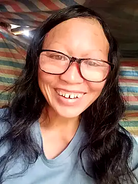 nui-show online show from October 19, 2025, 1:17 am