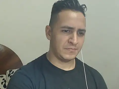 DarkTheKing online show from November 3, 2025, 4:58 am