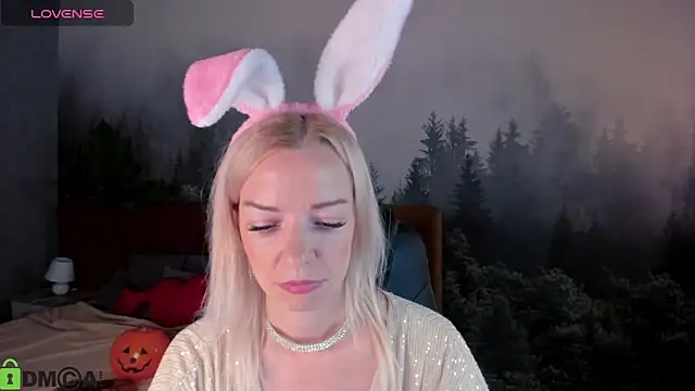  Keetti  online show from October 23, 2025, 12:43 am