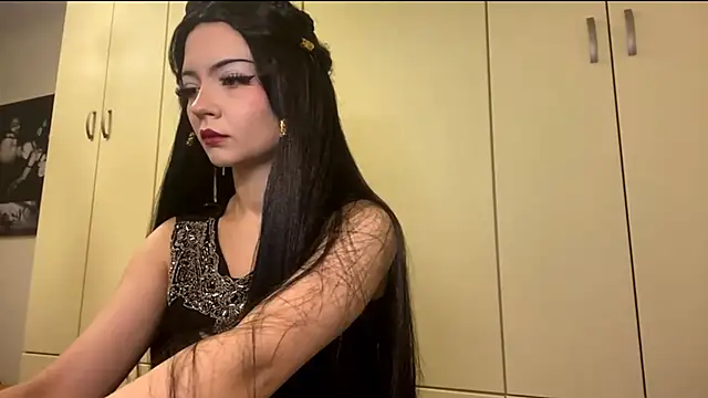 KellyAngie online show from October 18, 2025, 6:19 pm