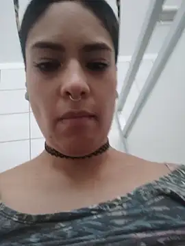 Snapshot of Natimiau chatting on November 3, 2025, 5:03 pm Natimiau online show from November 3, 2025, 5:03 pm