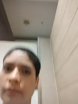 Snapshot of Natimiau chatting on November 8, 2025, 5:56 pm Natimiau online show from November 8, 2025, 5:56 pm