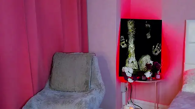 Snapshot of IzieCarter chatting on November 6, 2025, 8:43 pm IzieCarter online show from November 6, 2025, 8:43 pm