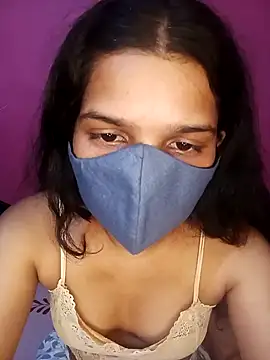 Lovely Queennn online show from October 17, 2025, 8:22 pm