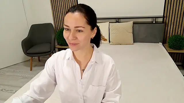 Snapshot of DitaNoir chatting on November 2, 2025, 9:00 am DitaNoir online show from November 2, 2025, 9:00 am