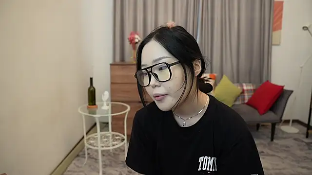 PeonyyKittyy online show from October 31, 2025, 10:05 am