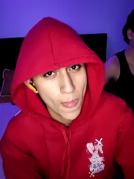 hoot booys  online show from February 3, 2026, 5:05 am