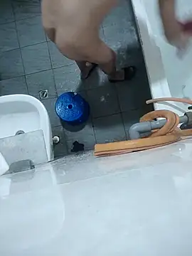 Snapshot of boy15cm1 chatting on October 25, 2025, 10:12 am boy15cm1 online show from October 25, 2025, 10:12 am