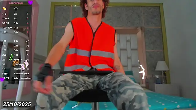 elias sn0w online show from October 25, 2025, 8:14 pm