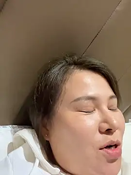 Snapshot of Alice9988 chatting on November 7, 2025, 2:17 pm Alice9988 online show from November 7, 2025, 2:17 pm