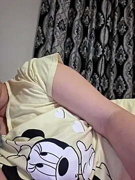 Ariana381 online show from November 29, 2025, 10:02 pm