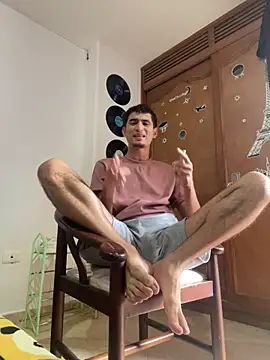 Snapshot of gsusss_feet chatting on October 18, 2025, 5:46 pm gsusss feet online show from October 18, 2025, 5:46 pm