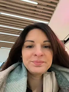 kinkysarahx online show from February 7, 2026, 11:36 am