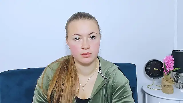 LeaNaughty online show from October 21, 2025, 3:57 pm