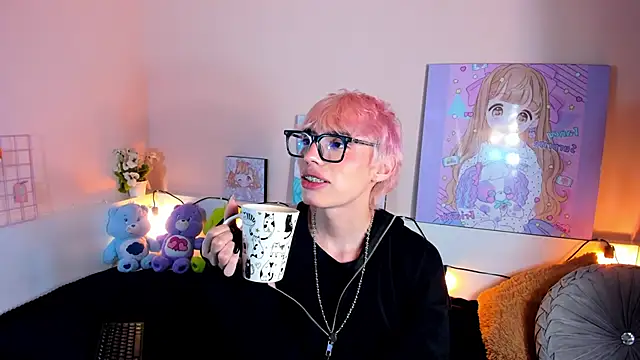 Strawberry Kitty  online show from October 24, 2025, 3:25 am