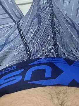 Snapshot of El_pajitas35 chatting on October 18, 2025, 10:54 pm El pajitas35 online show from October 18, 2025, 10:54 pm