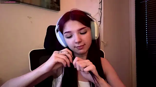 HanaMantanaDell online show from April 2, 2026, 3:09 pm