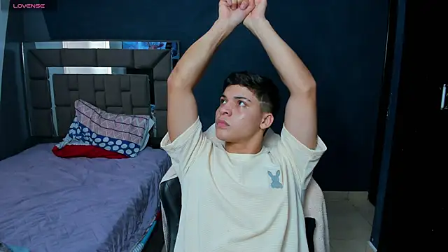 baby david 03 online show from April 18, 2026, 10:21 pm