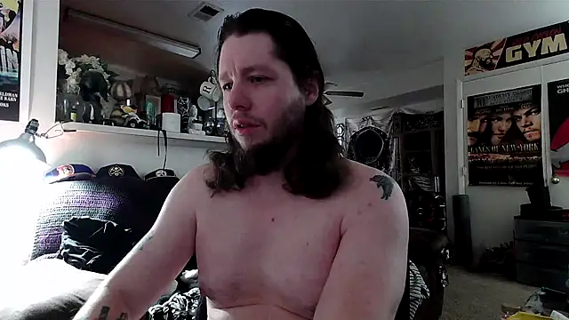 biggerisbetter12 online show from November 30, 2025, 9:52 pm