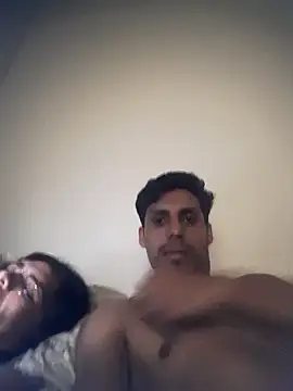  morenazo  online show from April 11, 2026, 4:17 am