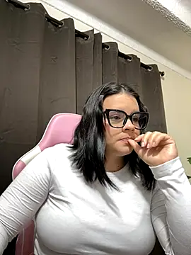 impersefone online show from October 31, 2025, 9:38 pm