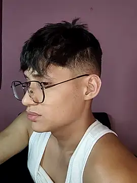 AxelKamel online show from October 25, 2025, 12:18 am