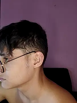 AxelKamel online show from November 8, 2025, 9:57 pm