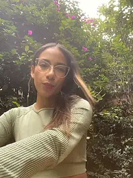 elegant  rouse online show from February 4, 2026, 7:42 pm