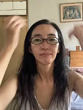 Snapshot of princessD077 chatting on October 20, 2025, 1:50 am princessD077 online show from October 20, 2025, 1:50 am